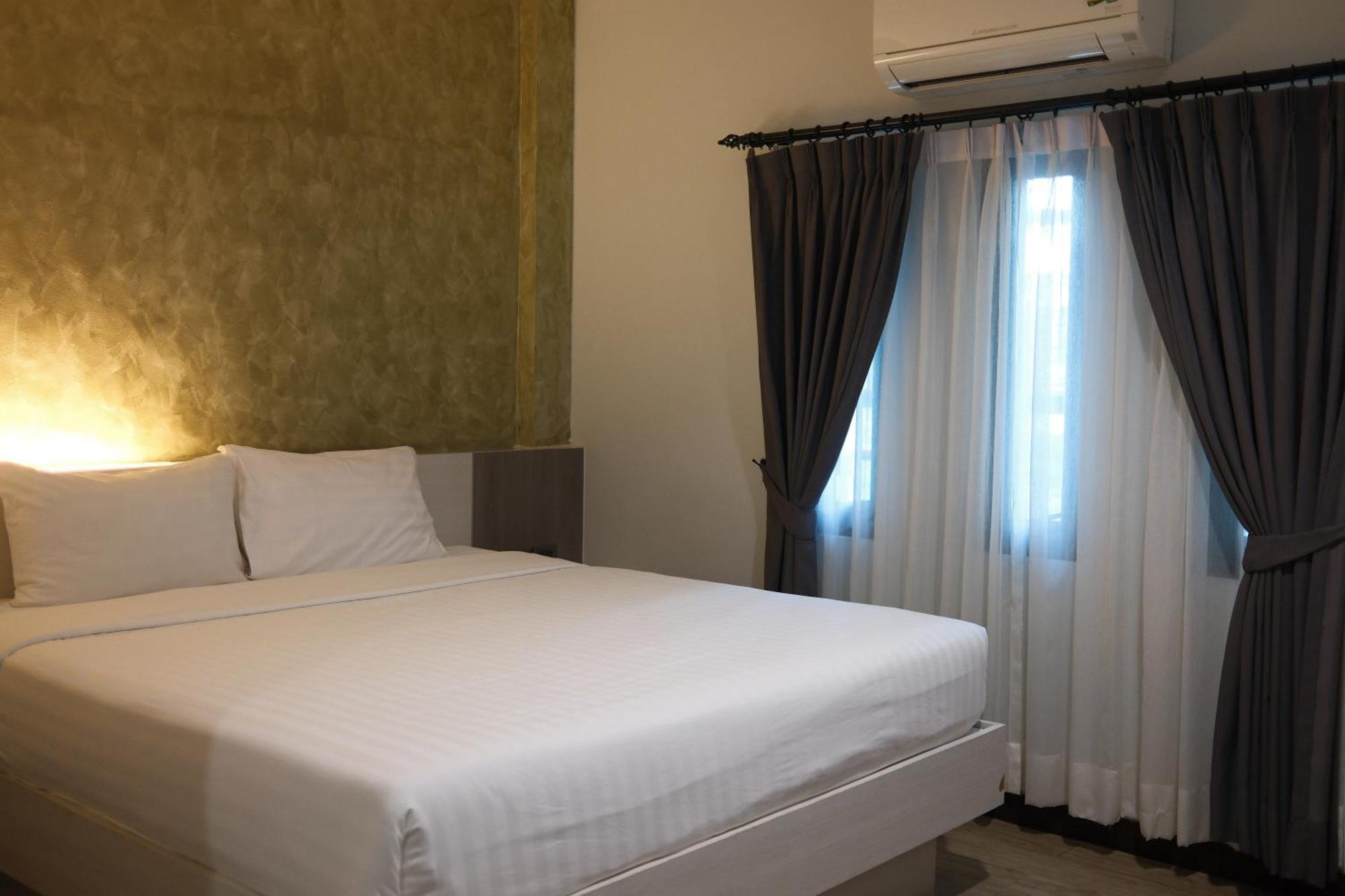 Socool Grand Hotel Nang Rong Exterior foto